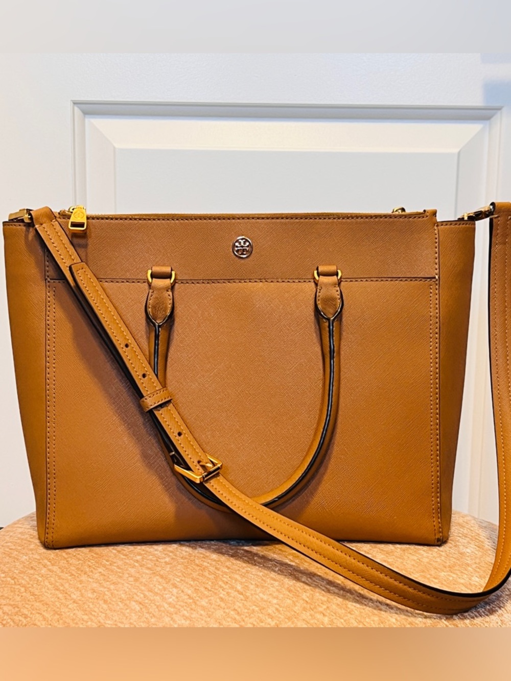 Tory Burch Tan Saffiano Leather Tote | Robinson Style | Travel/Work Bag